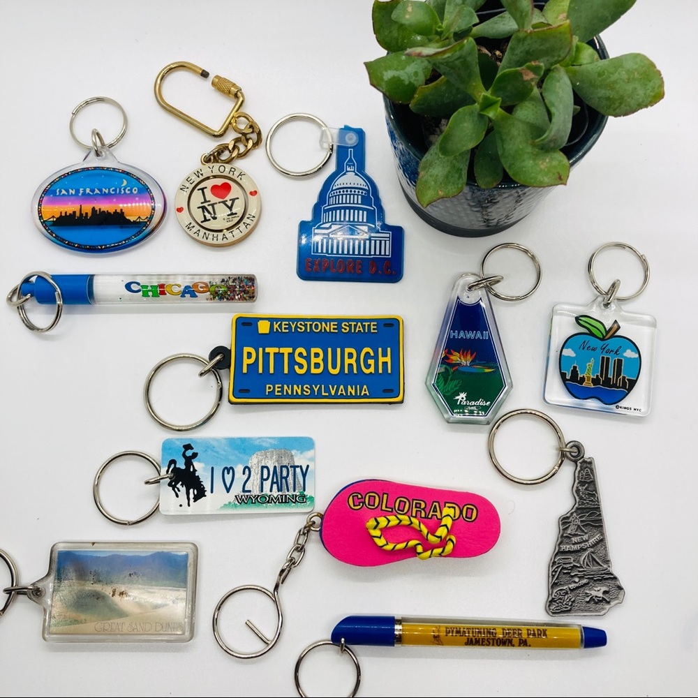 Vintage 90s Y2K Travel Souvenir Keychain Bundle Retro Americana
